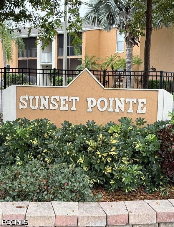 Kenwood Ln, Fort Myers, FL 33907