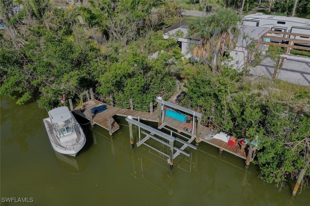 Coconut Dr, Sanibel, FL 33957