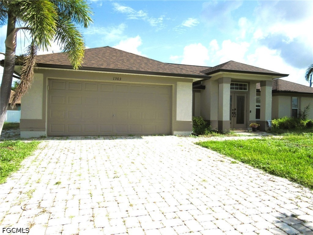 34th St, Cape Coral, FL 33914