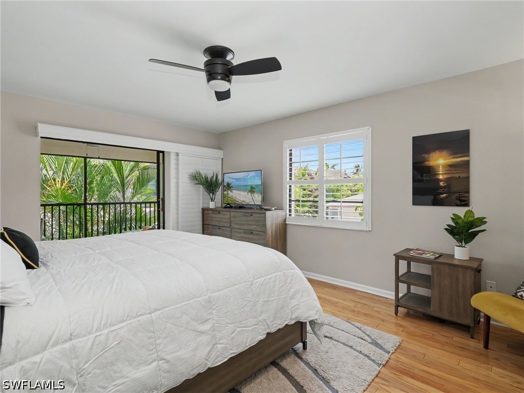 10th Ave, Naples, FL 34102