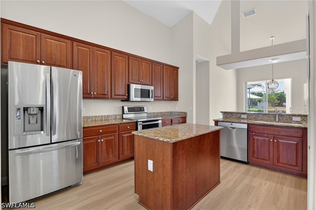 2nd Ter, Cape Coral, FL 33909