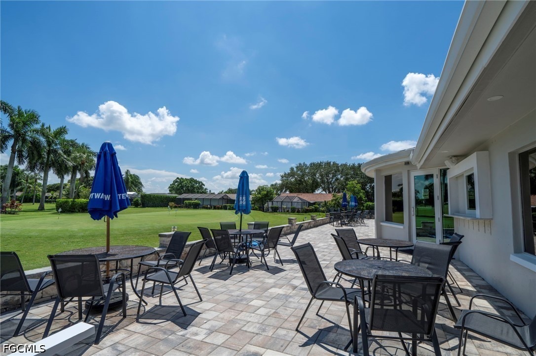 Pendlewood Ln, Fort Myers, FL 33919