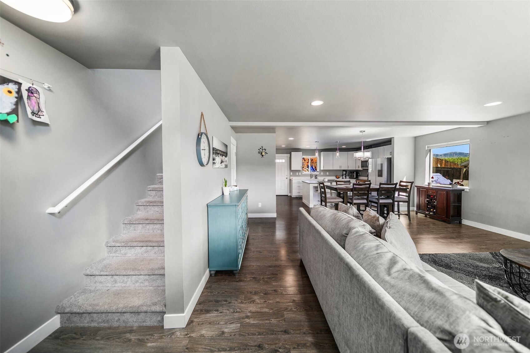 Mary Ave, East Wenatchee, WA 98802