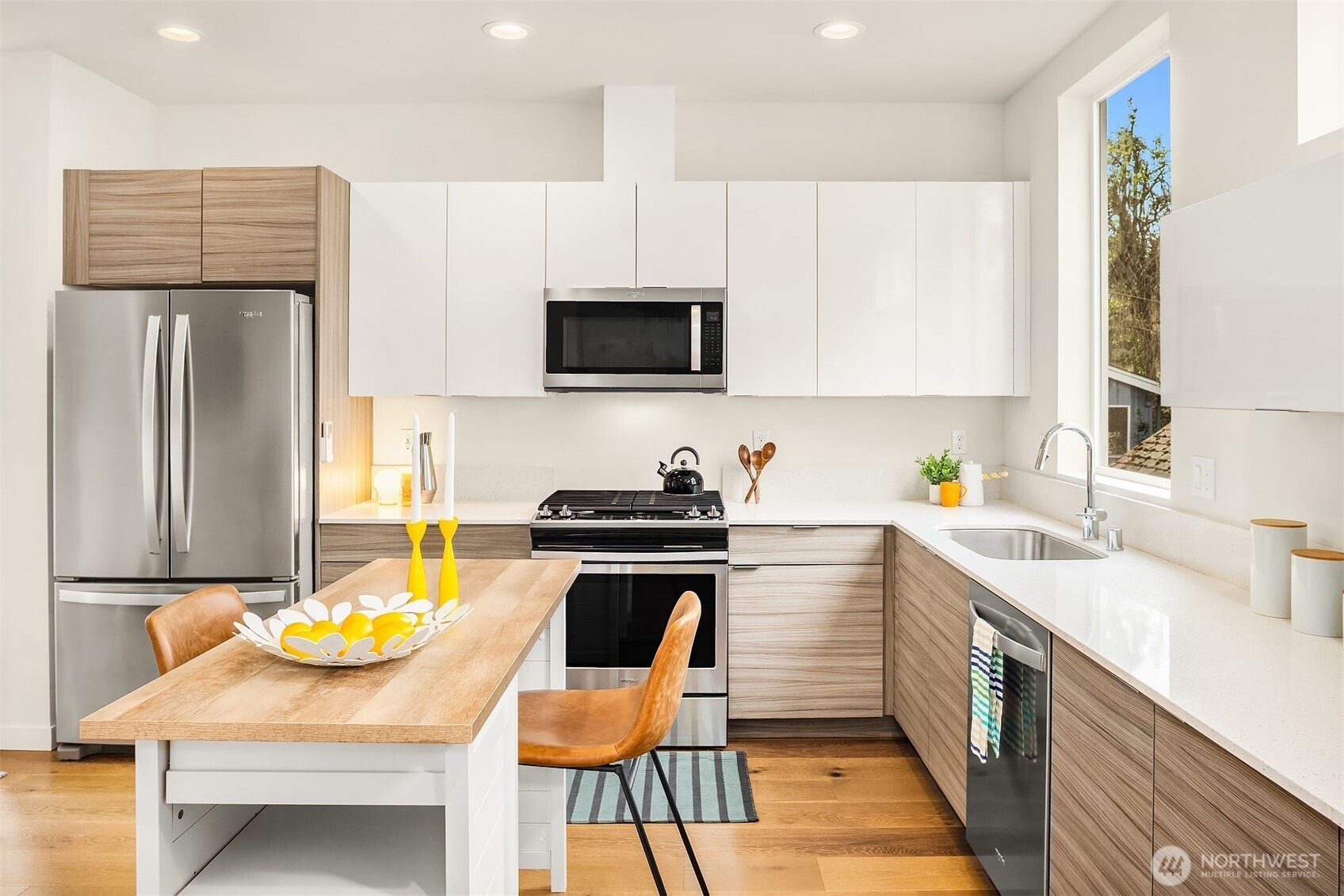 3rd Ave, Seattle, WA 98119