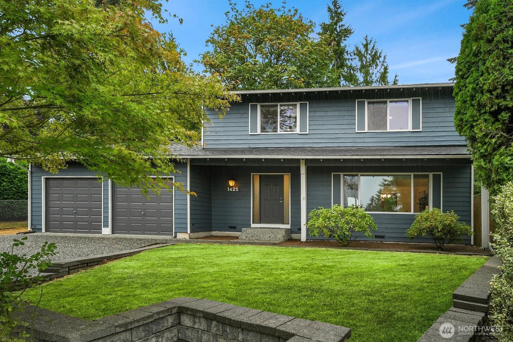 172nd Pl, Bellevue, WA 98008