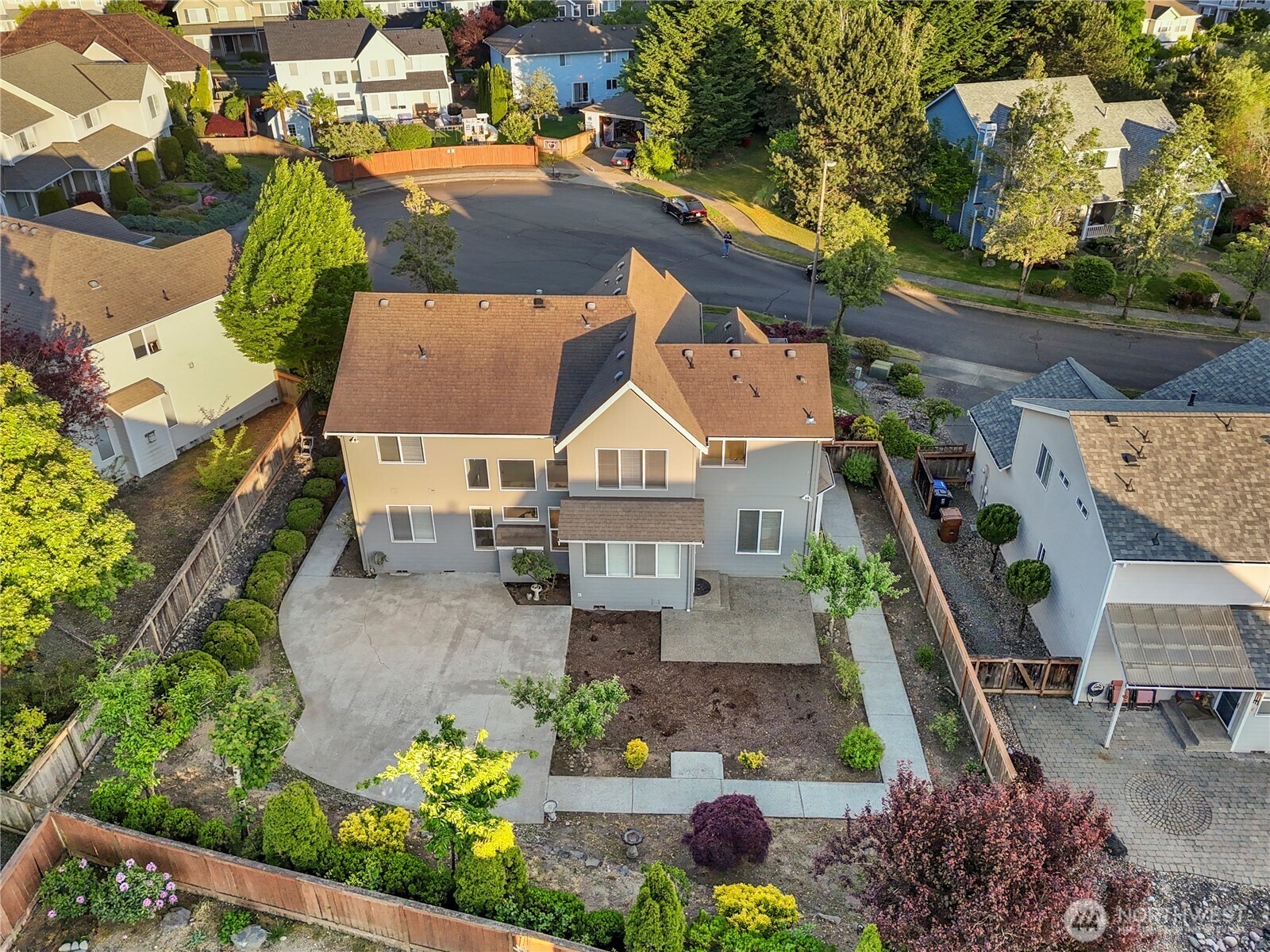Beacon Ct, Tacoma, WA 98422