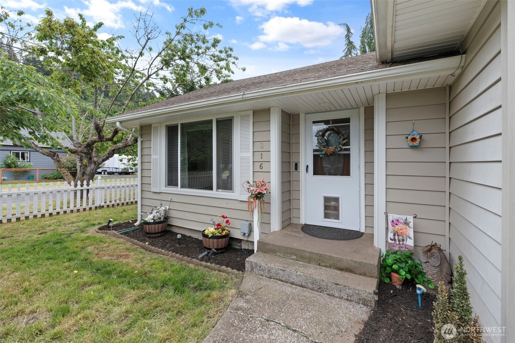 Plum St, Centralia, WA 98531 #1