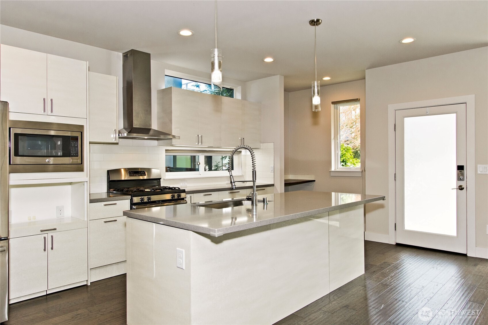 14th Pl, Issaquah, WA 98029