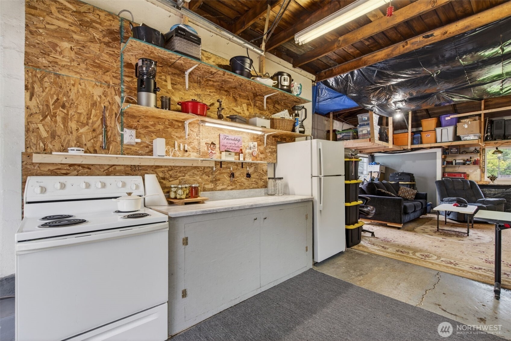 Nelson Ave, Kelso, WA 98626