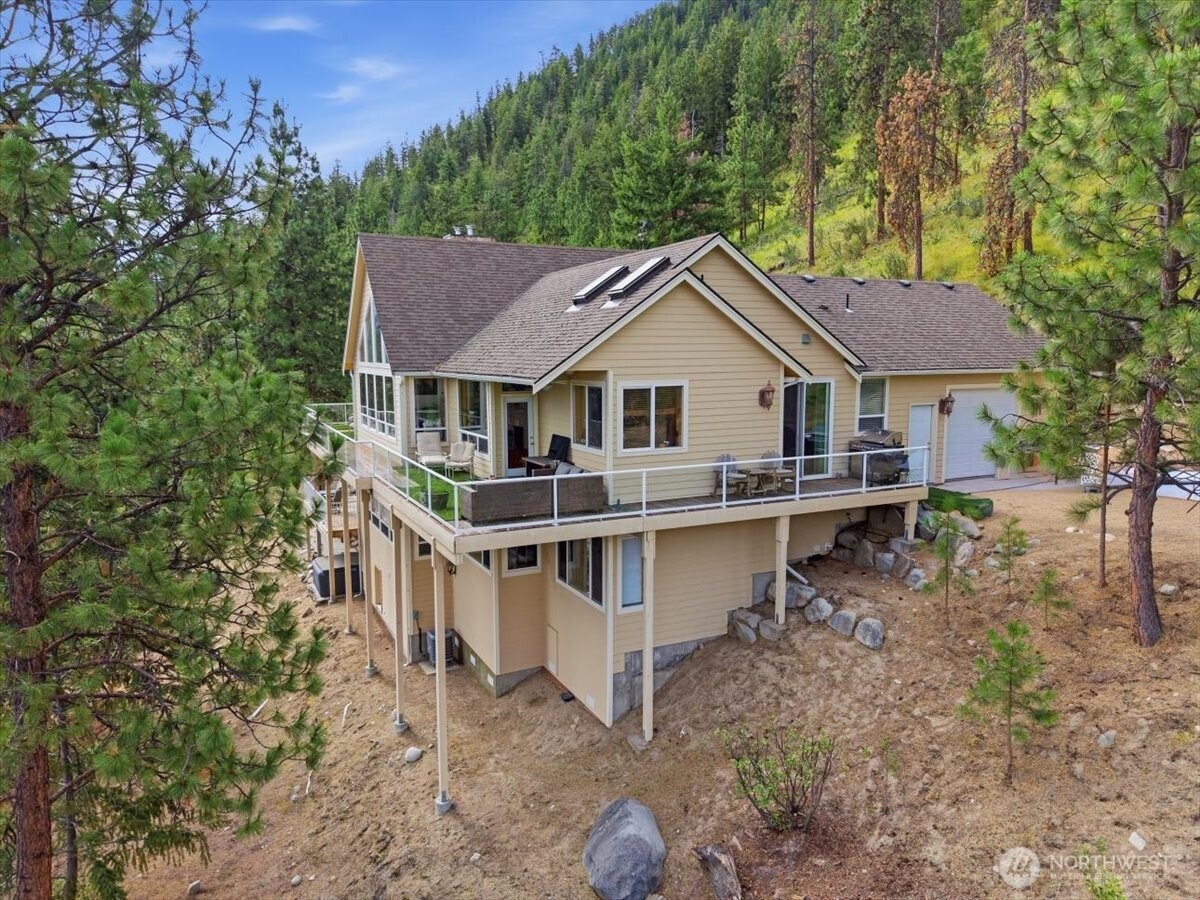 Ridgeview Dr, Chelan, WA 98816