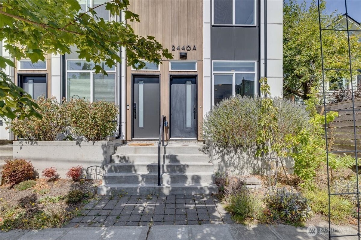 60th St, Seattle, WA 98107