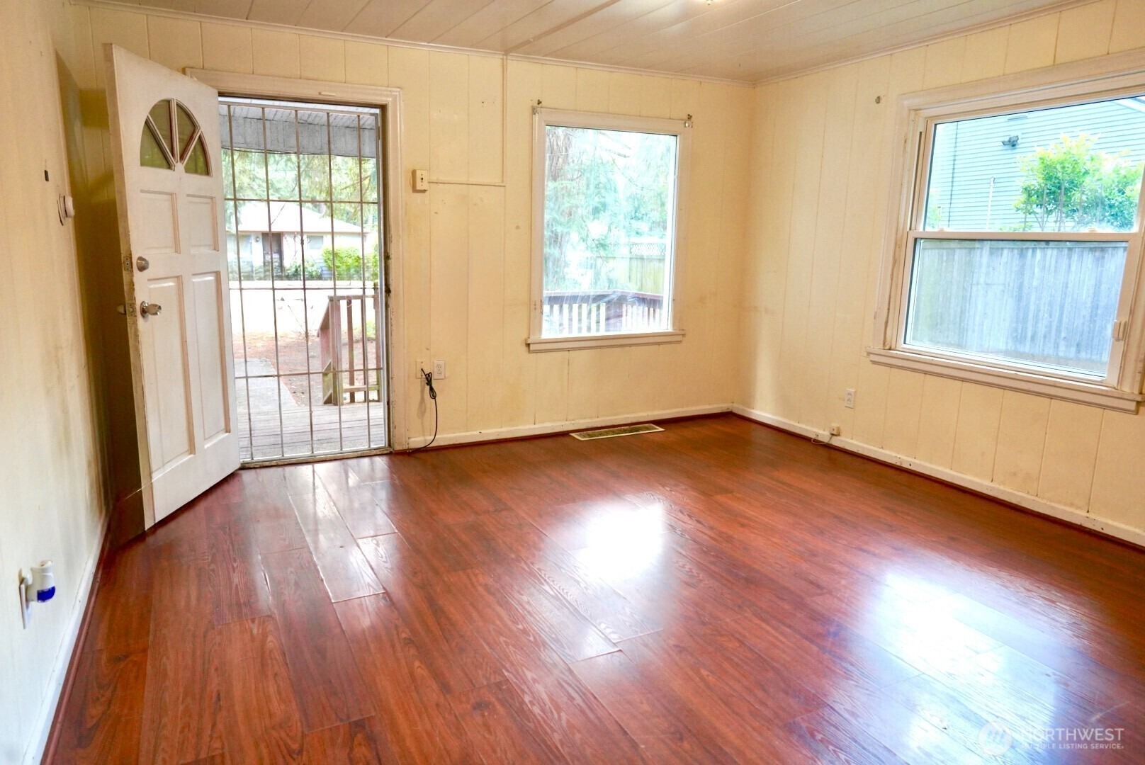 Ashworth Ave, Seattle, WA 98133 #1