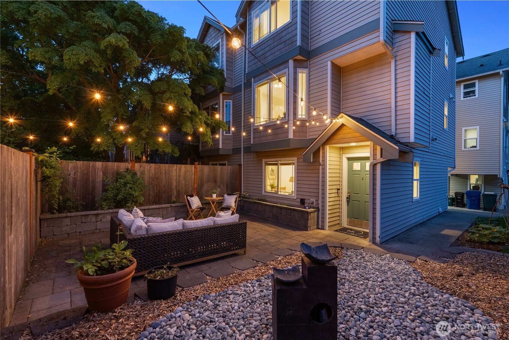 Ashworth Ave, Seattle, WA 98103