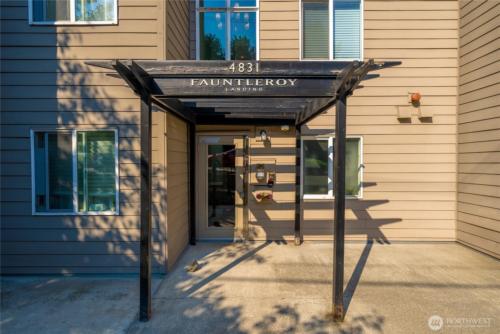Fauntleroy Way, Seattle, WA 98116