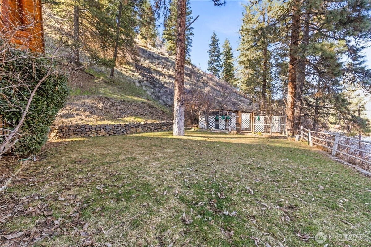 Nile Rd, Naches, WA 98937
