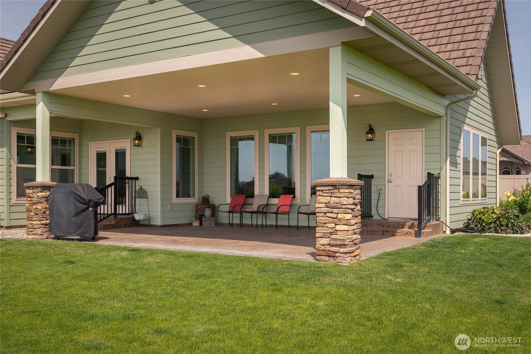 L St, Quincy, WA 98848