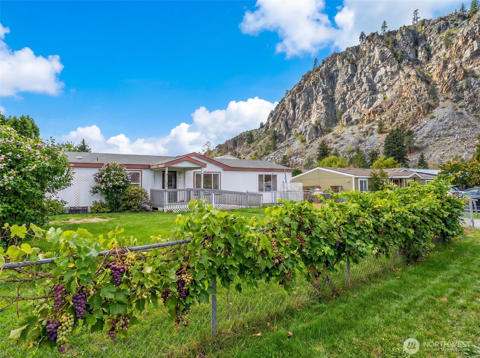 Golden Delicious St, Entiat, WA 98822