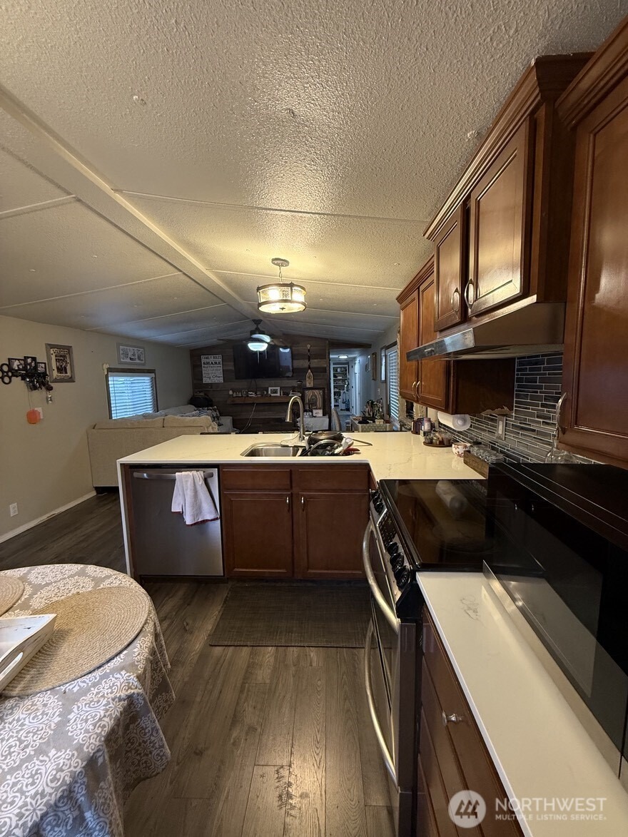 29th Street Pl, Puyallup, WA 98371 #1