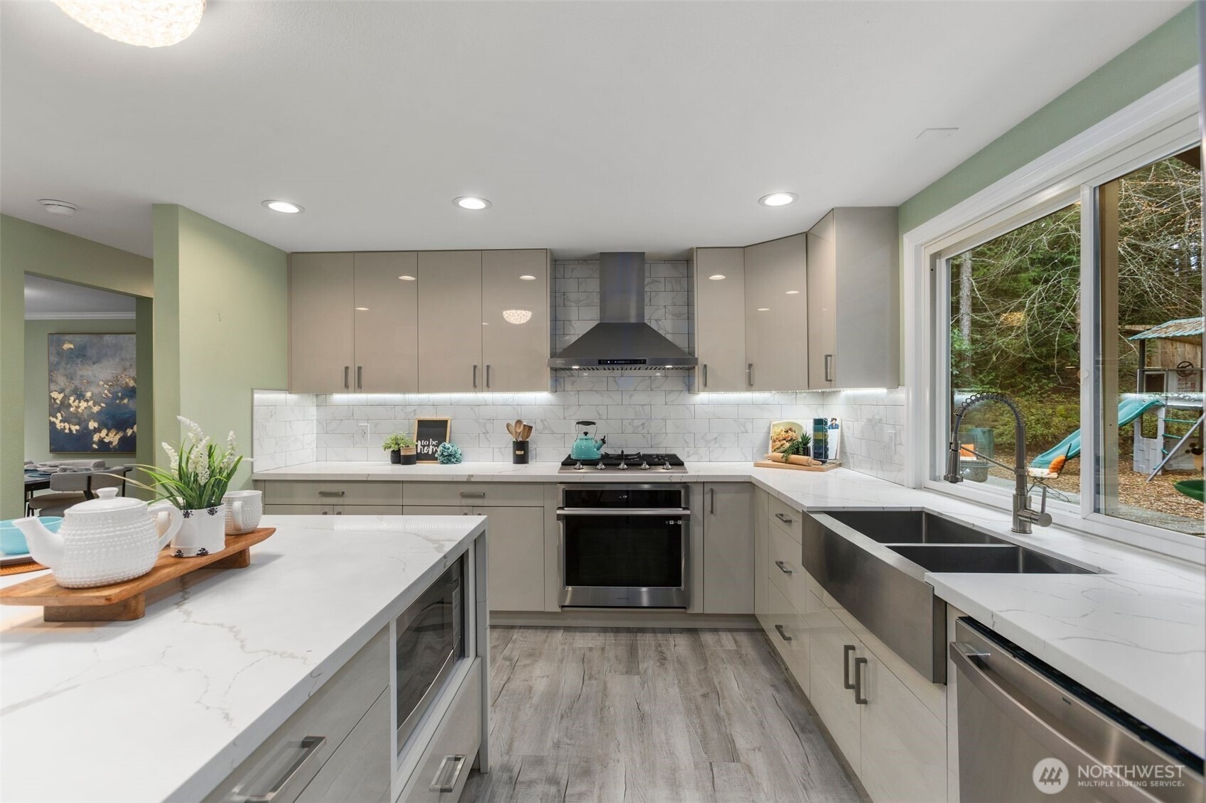 37th St, Sammamish, WA 98075 #1