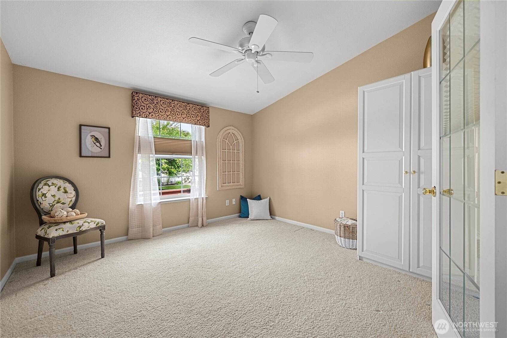 221st Ln, Maple Valley, WA 98038