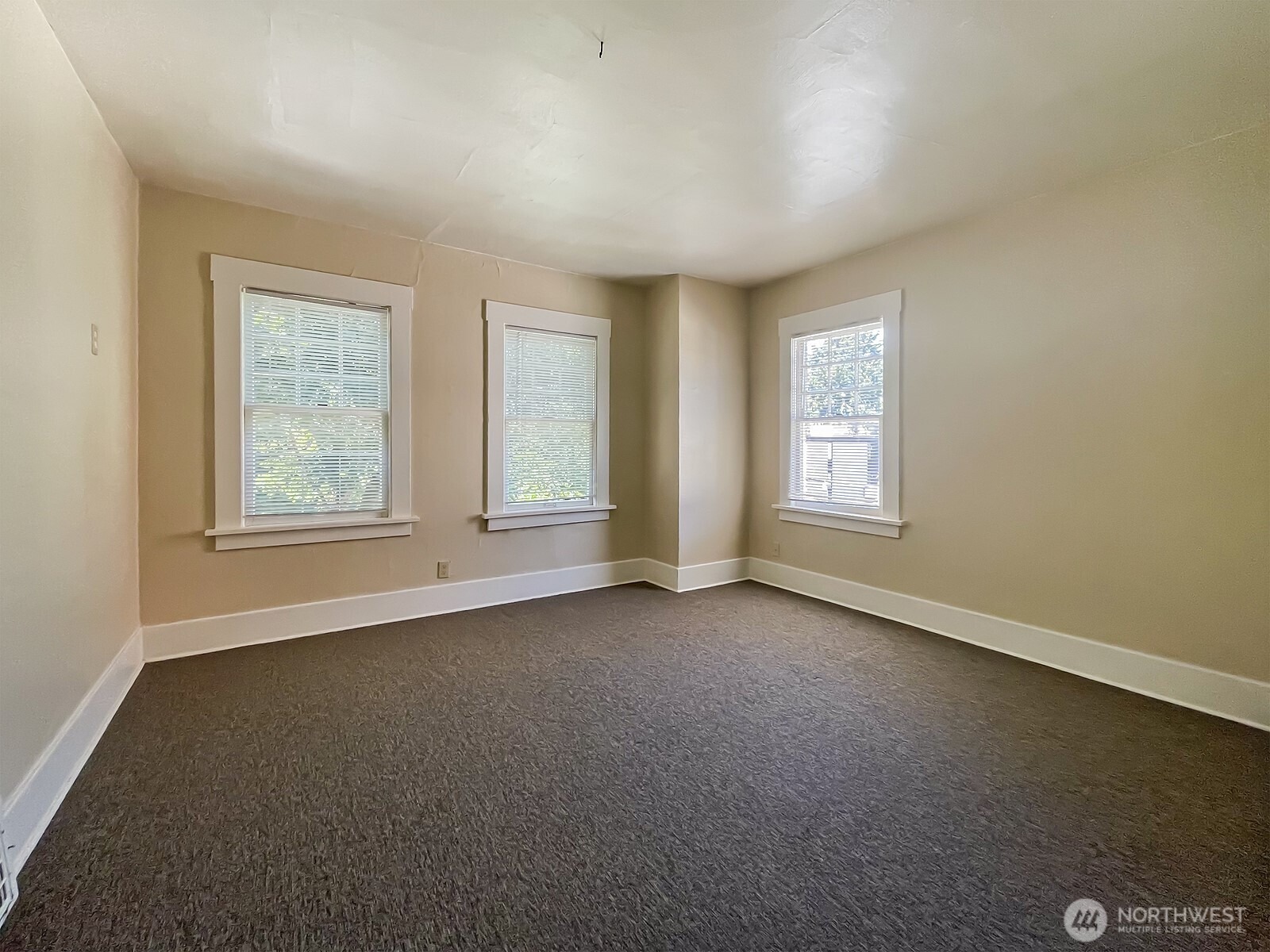 15th Ave, Seattle, WA 98105