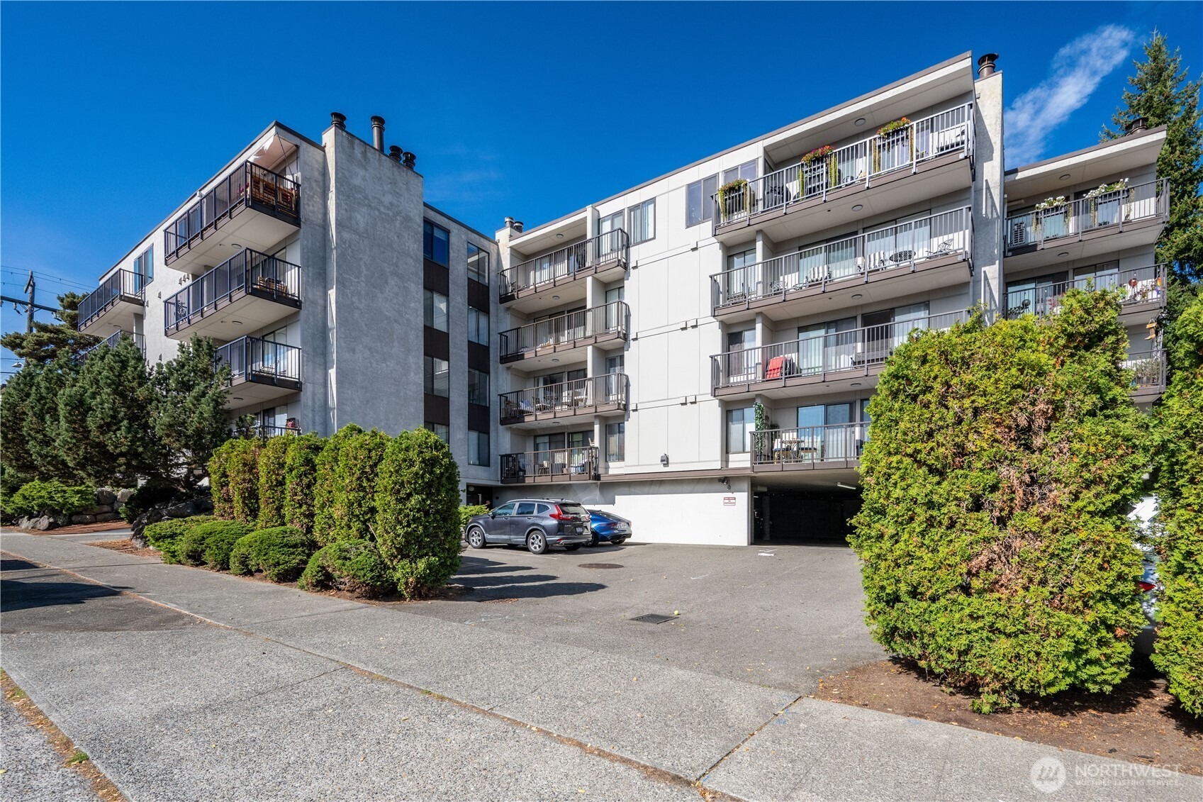 Aloha St, Seattle, WA 98109