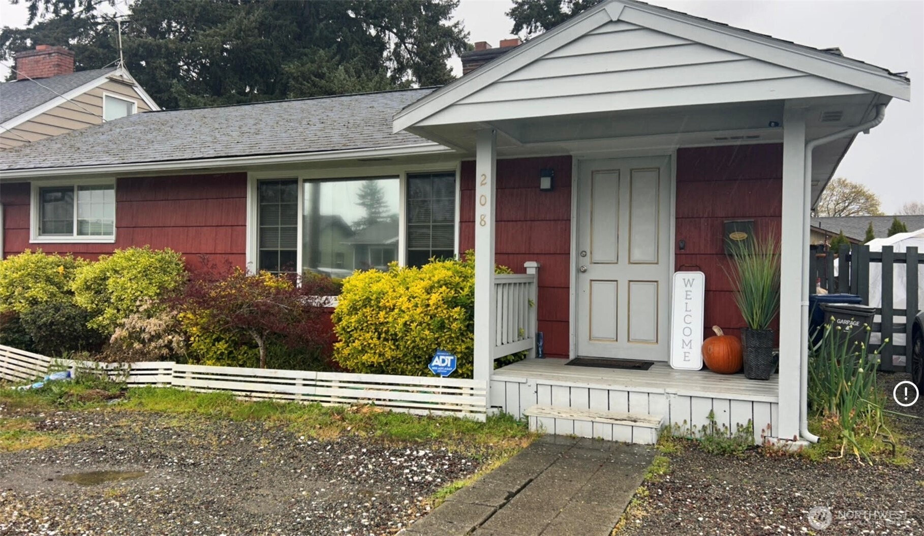 208 M ST SE  