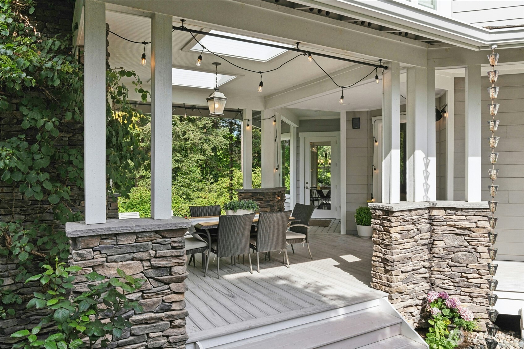 16th St, Bellevue, WA 98004