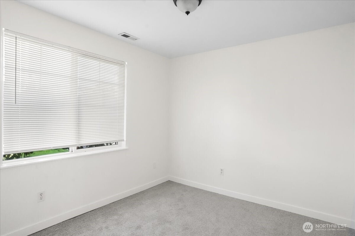 3rd Avenue Ct, Tacoma, WA 98445