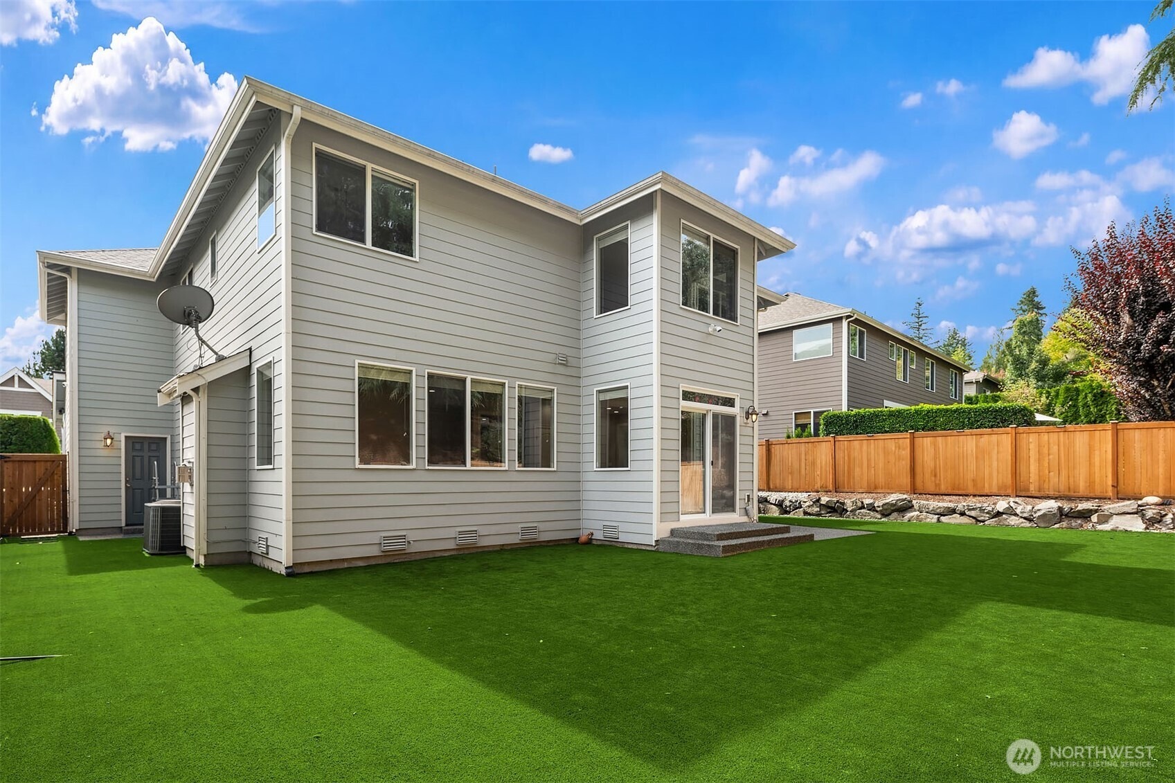 28th Pl, Sammamish, WA 98075