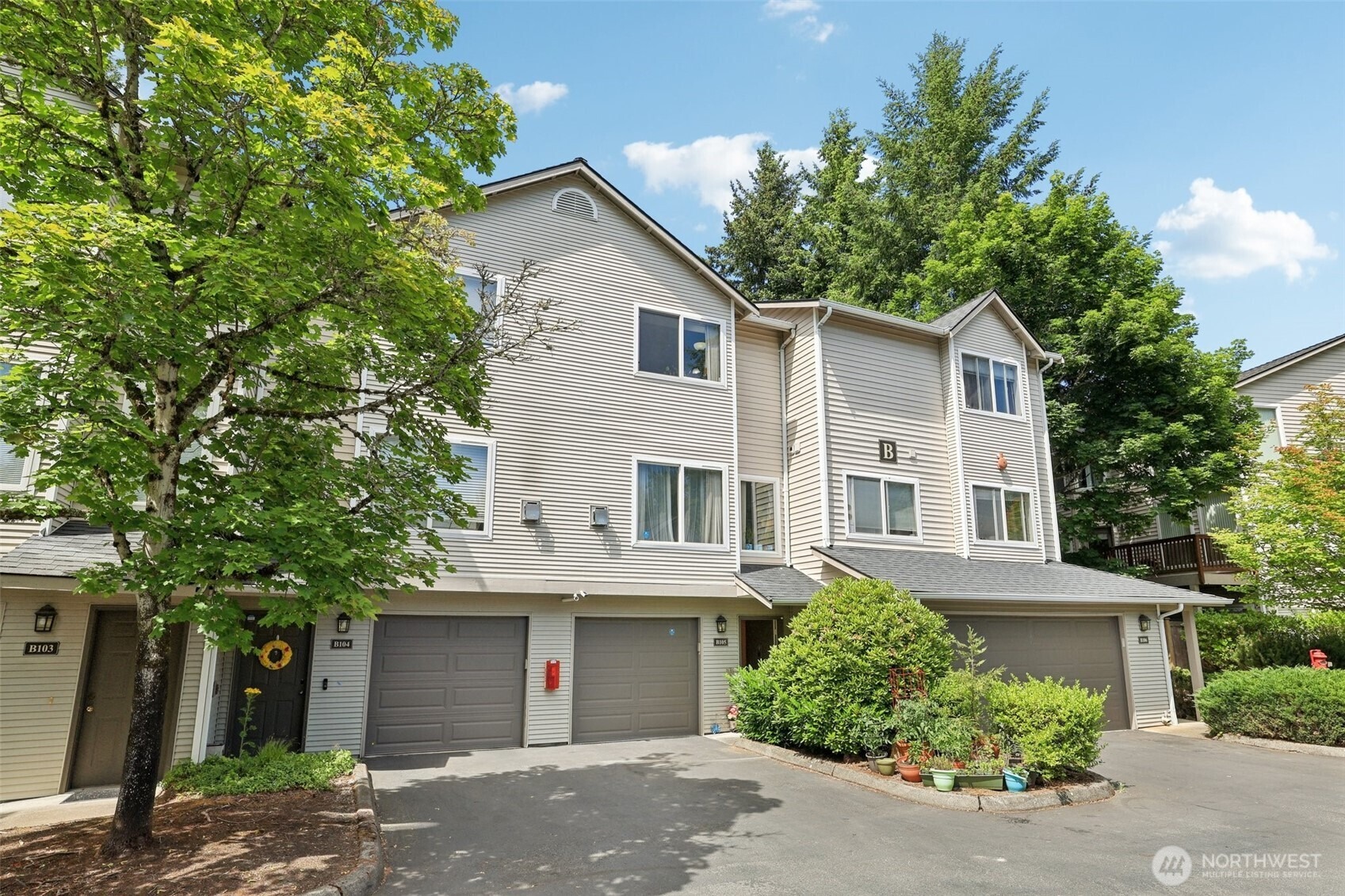 Sunset Blvd, Renton, WA 98059