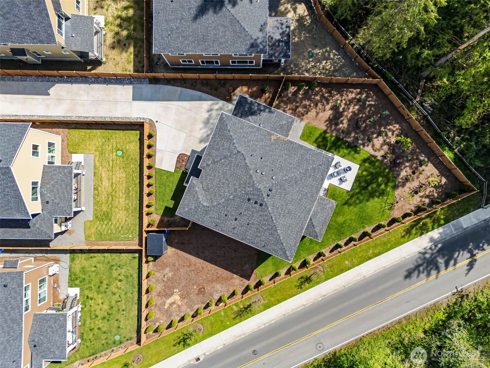 213th Avenue Ct, Lake Tapps, WA 98391