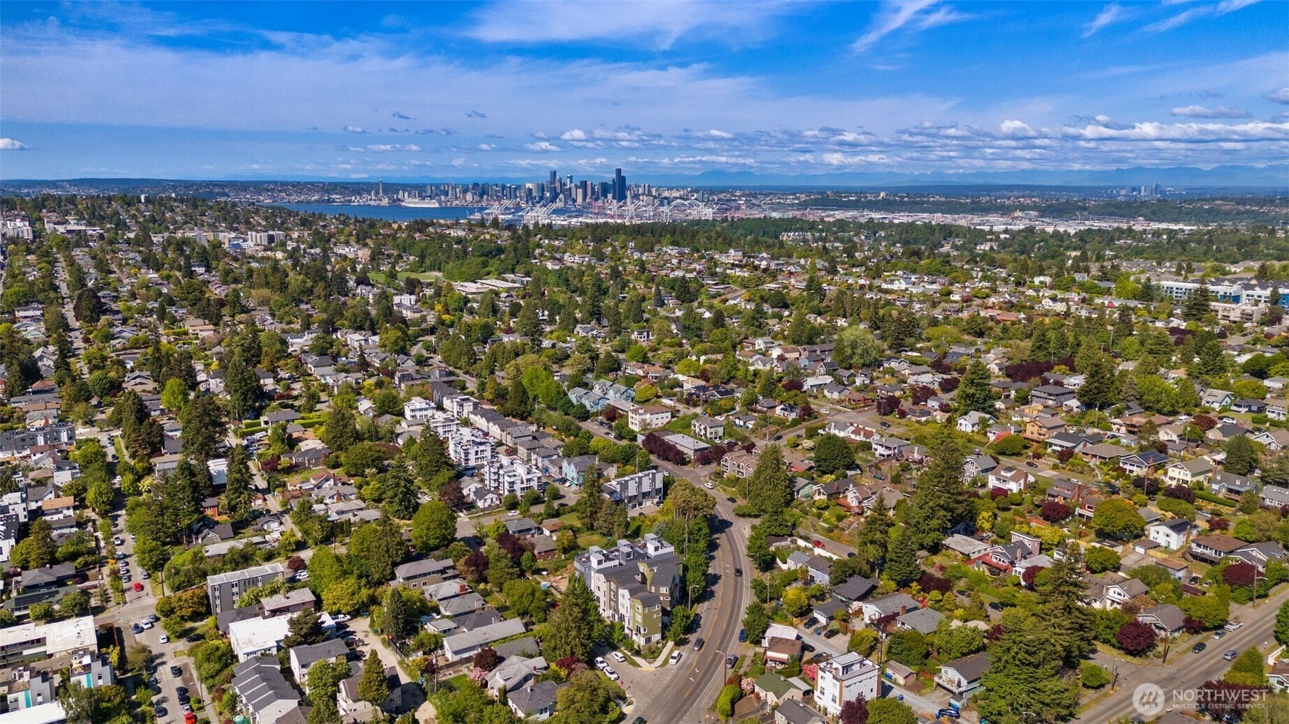 41st Ave, Seattle, WA 98136