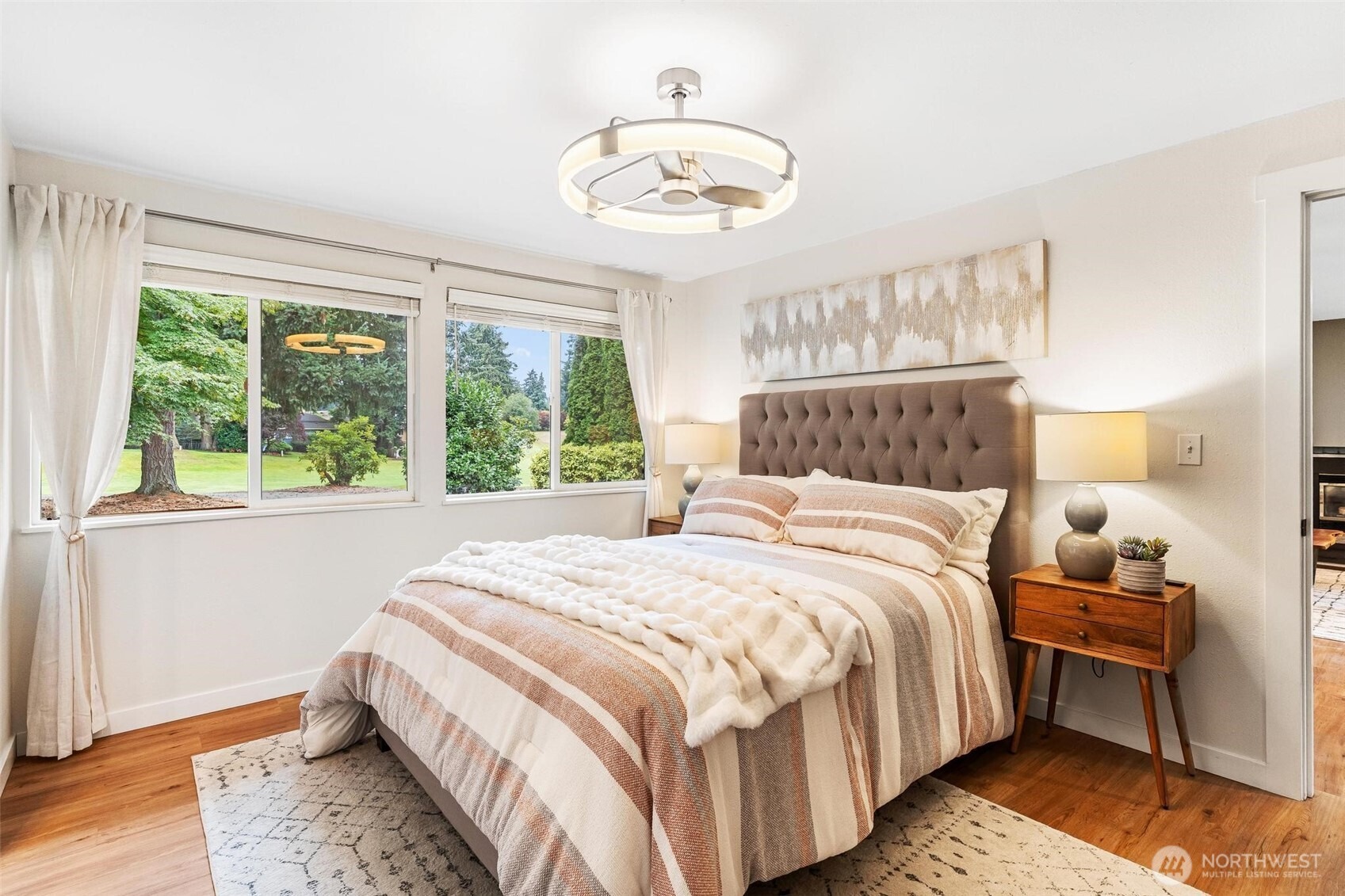 323rd St, Federal Way, WA 98023