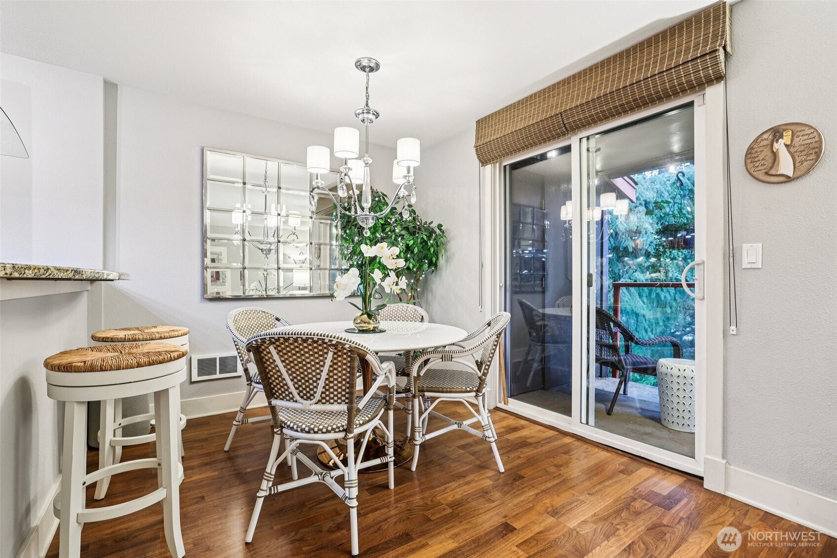 33rd Pl, Bellevue, WA 98004