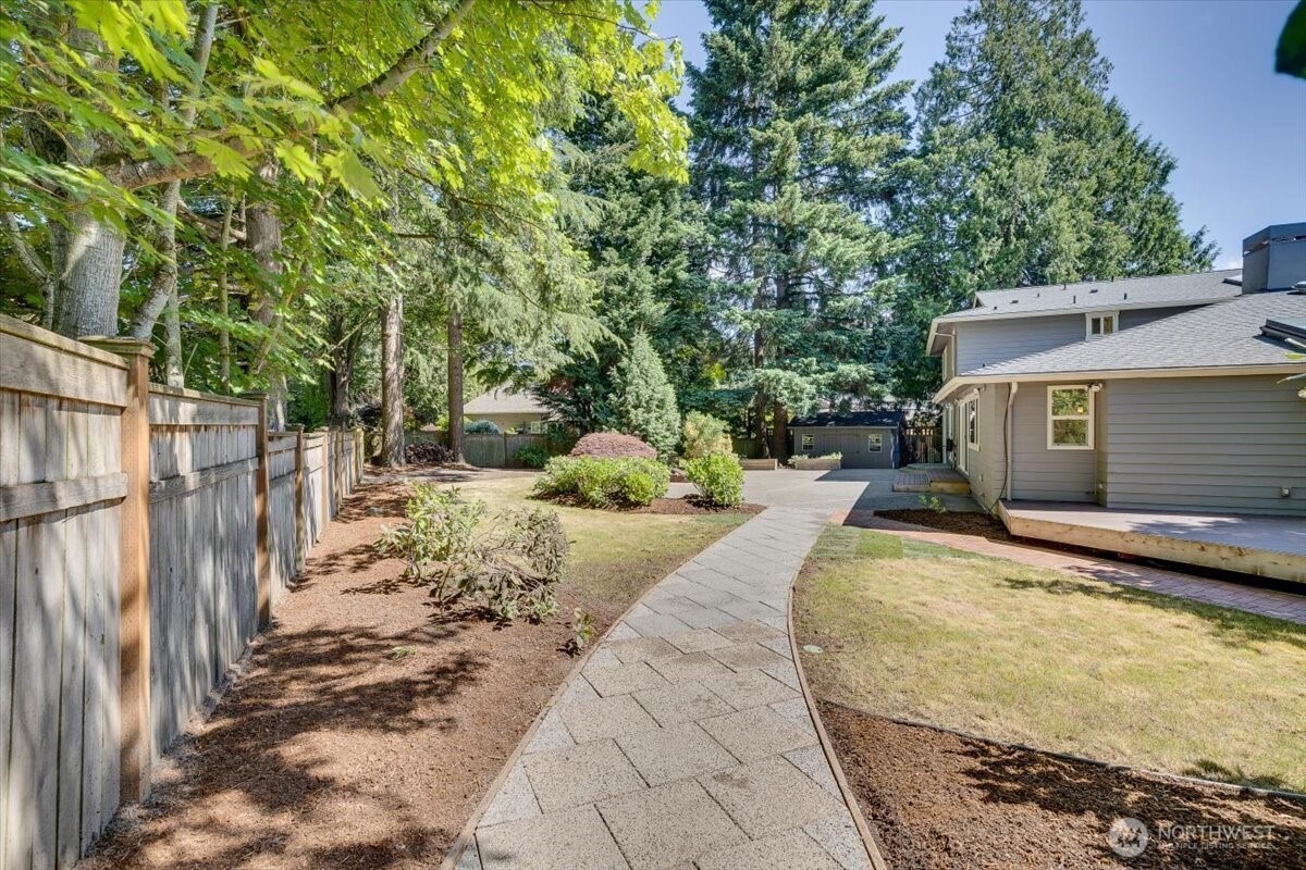 72nd St, Mercer Island, WA 98040