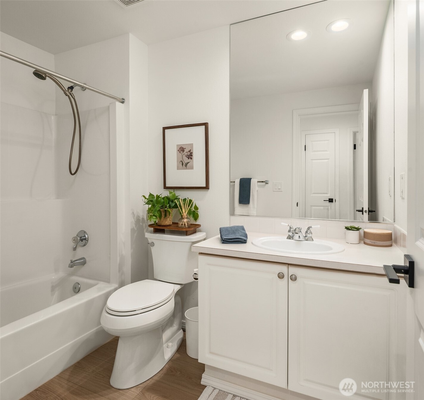 6th St, Renton, WA 98056