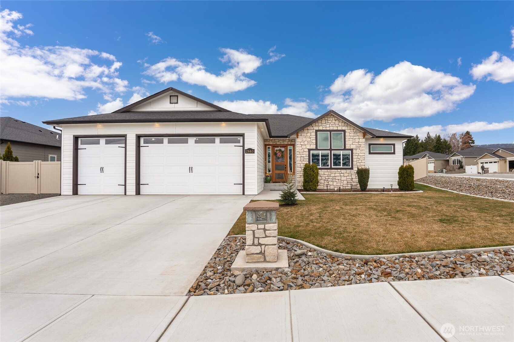 7th St, East Wenatchee, WA 98802