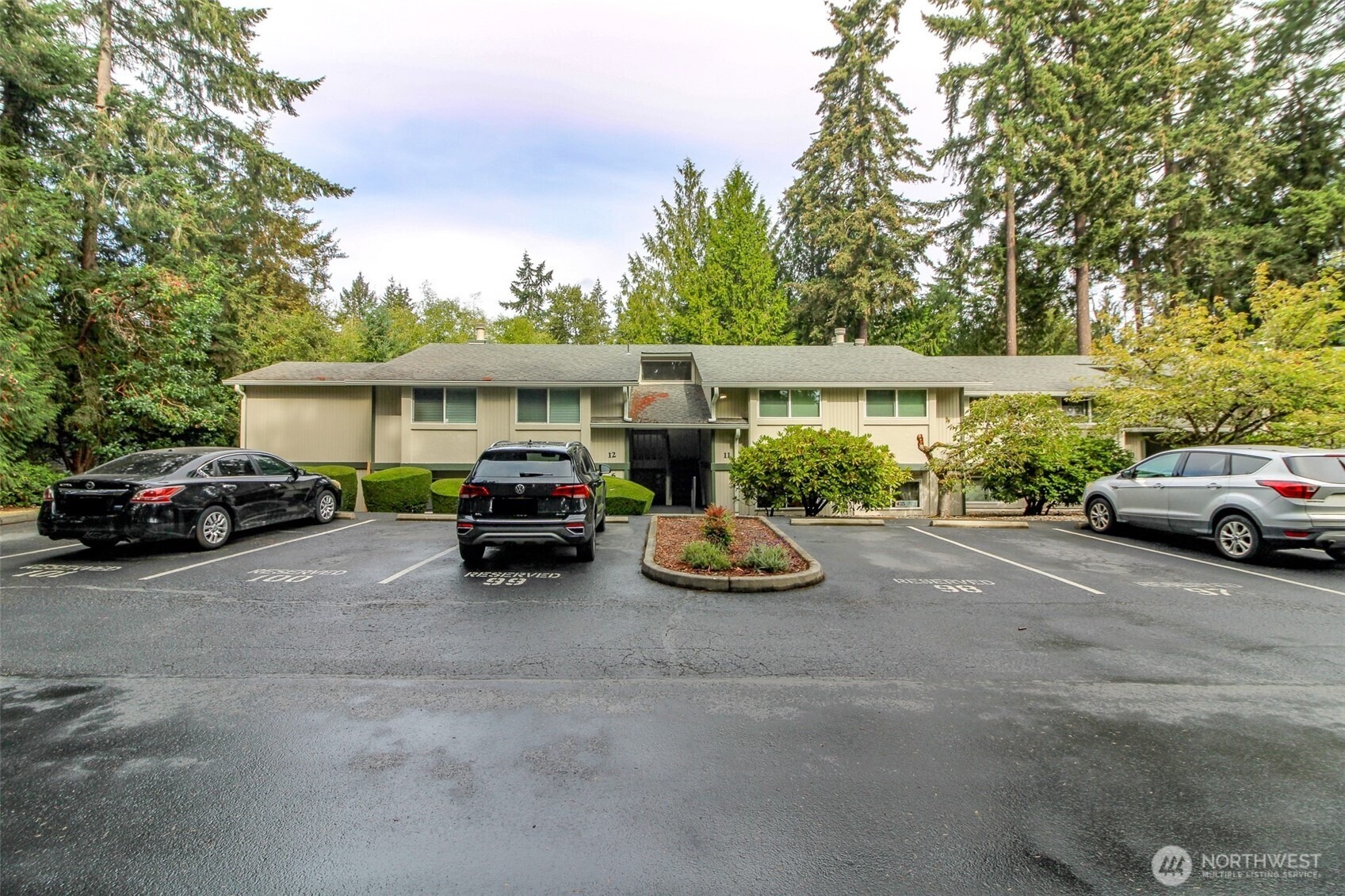 323rd St, Federal Way, WA 98003
