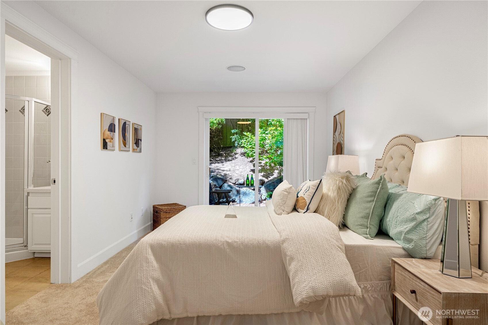 2nd Ave, Seattle, WA 98109