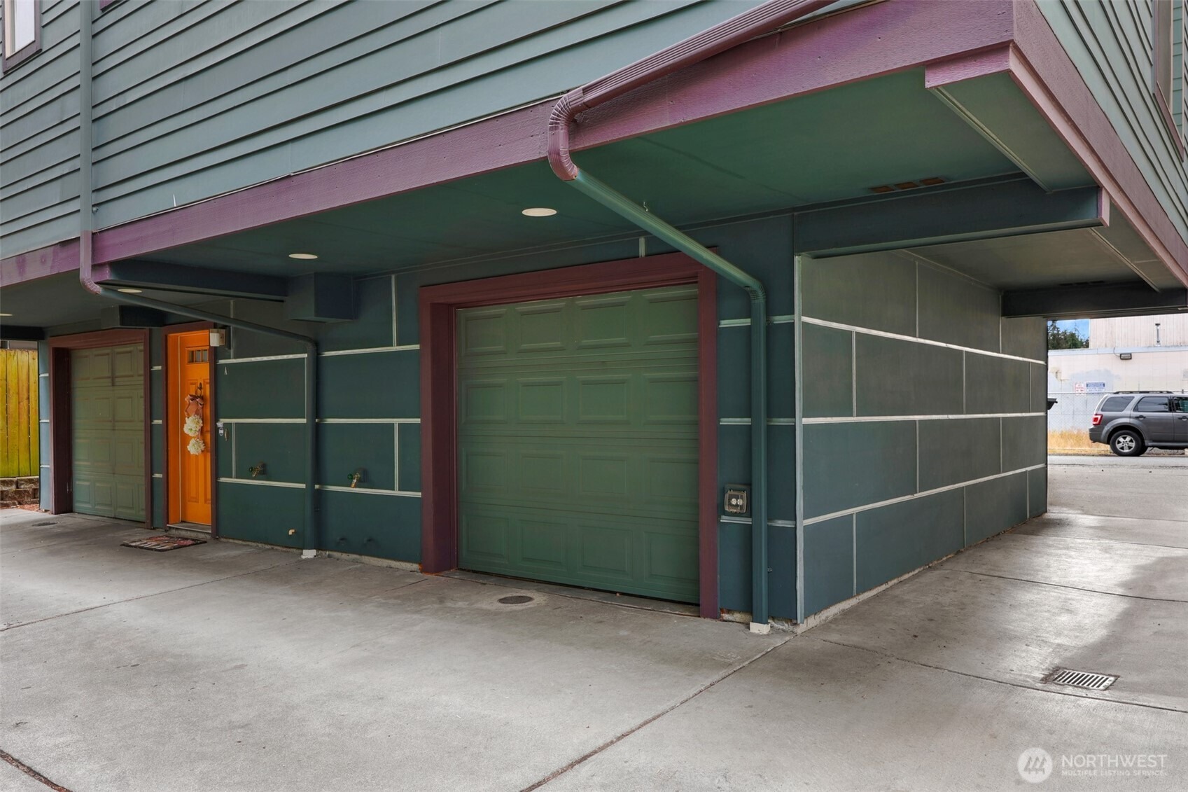 31st Ave, Seattle, WA 98125
