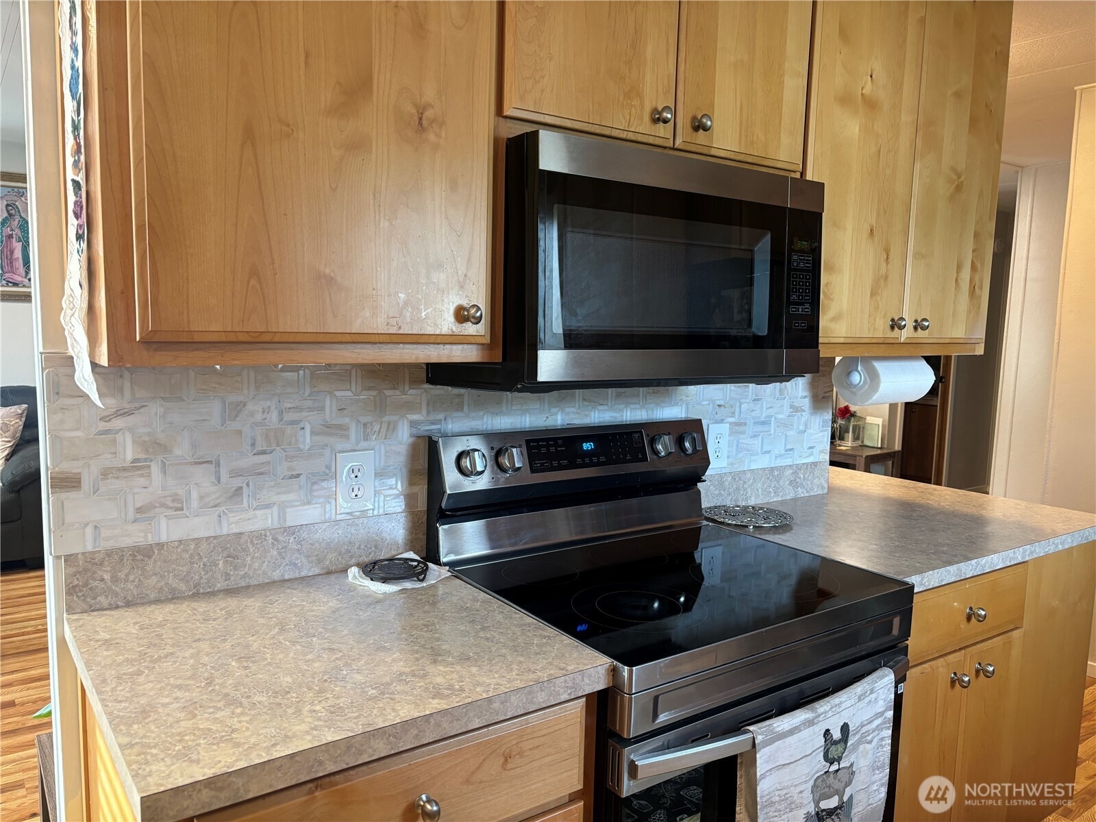 Clearwater Ave, Kennewick, WA 99336