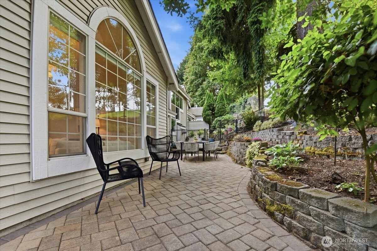 67th Ln, Kenmore, WA 98028