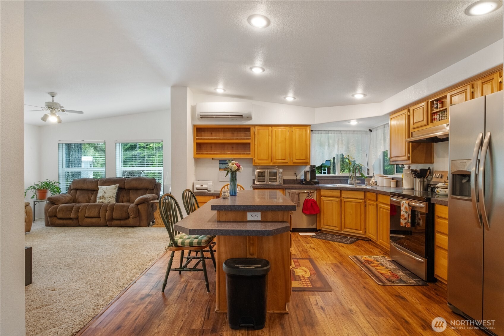 Hamma Hamma Dr, Hoodsport, WA 98548