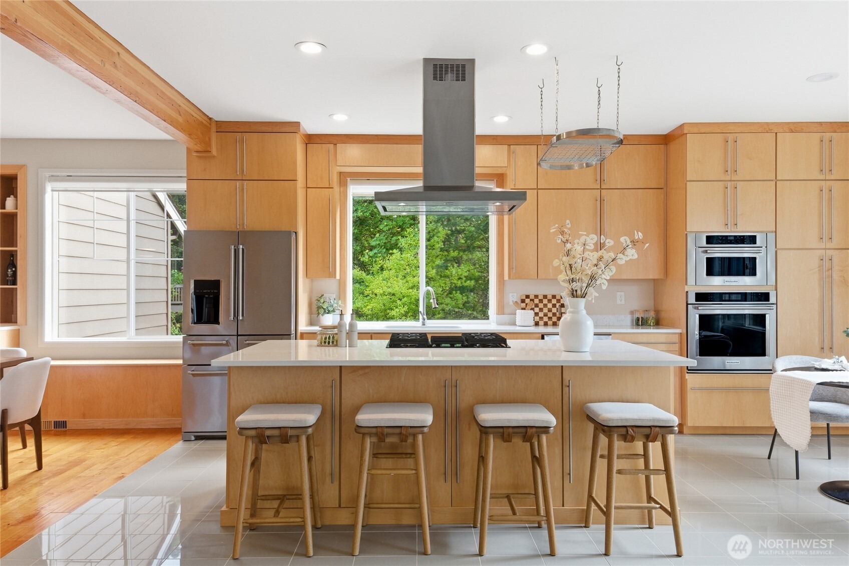 163rd Pl, Bellevue, WA 98006