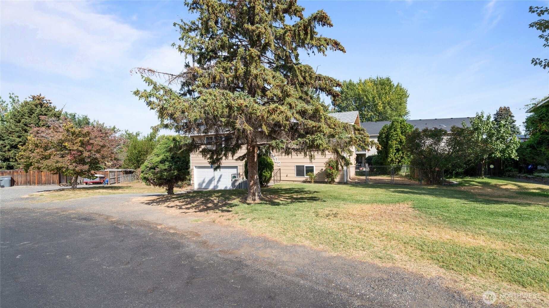 16th Ave, Kennewick, WA 99337