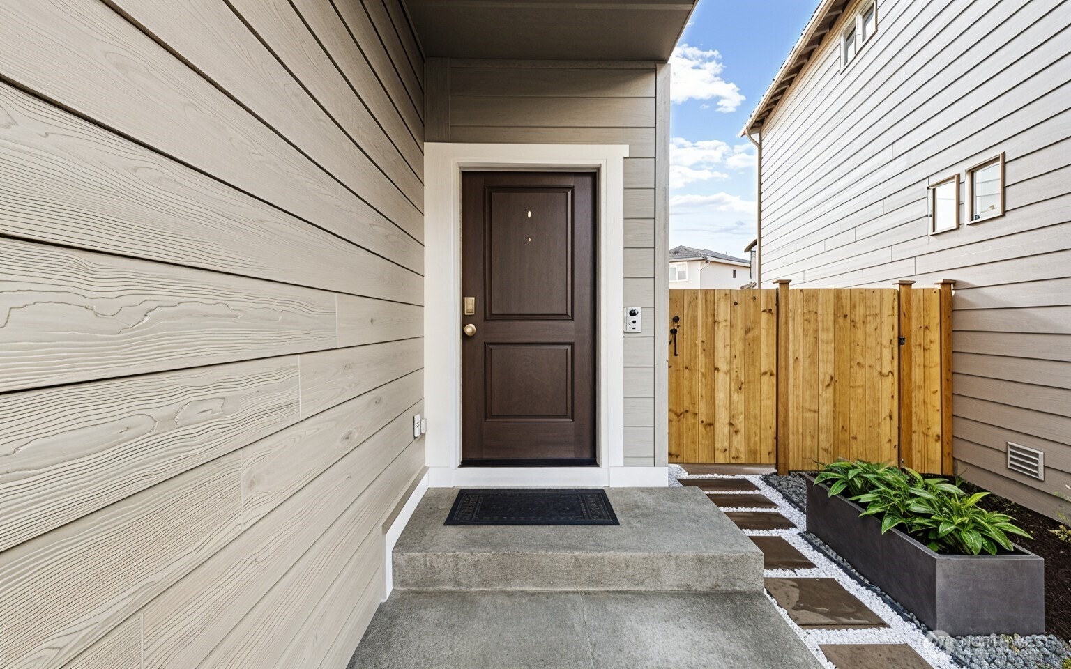 108th Ave, Puyallup, WA 98374