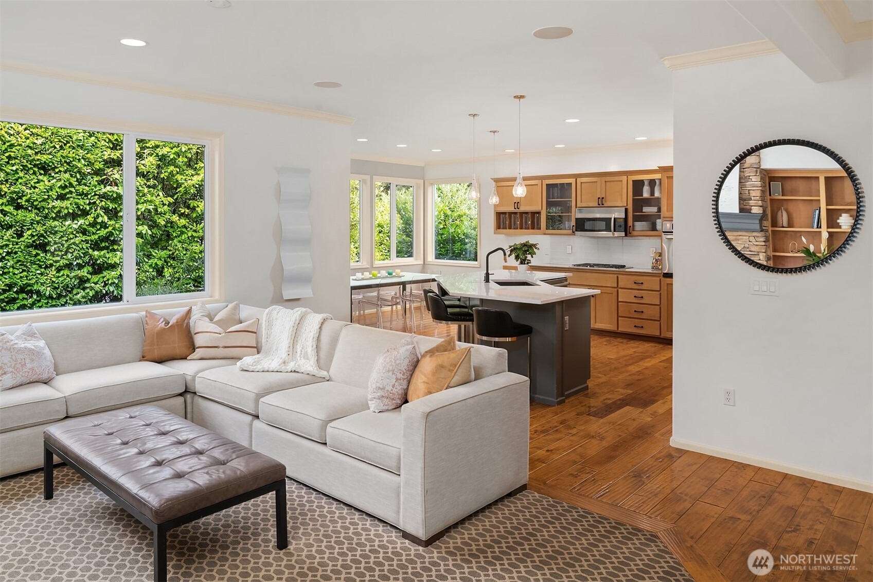 13th St, Bellevue, WA 98004