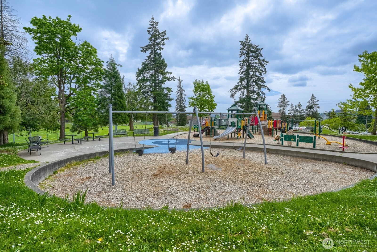 Bateman St, Seattle, WA 98118