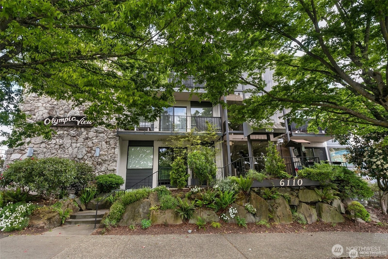 24th Ave, Seattle, WA 98107 #1